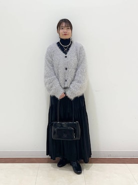 「LOWRYS FARM（ローリーズファーム）のカラータートルニットＬＳ 116685（ニット/セーター、ブラック系）」を使った、hono0427さん（レディース）の冬コーディネート