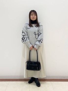 「LOWRYS FARM（ローリーズファーム）のカラータートルニットＬＳ 116685（ニット/セーター、ブラック系）」を使った、hono0427さん（レディース）の冬コーディネート