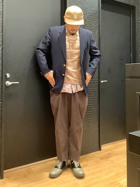 「Eddie Bauer（エディーバウアー）のアイテム（Tシャツ/カットソー、ベージュ系）」を使った、ebkouhokuさん（メンズ・181cm）の夏コーディネート