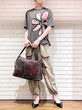 「Desigual（デシグアル）のアイテム」を使った、Desigual 西宮阪急 STAFFさん（レディース・170cm）の夏コーディネート