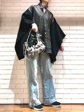 「アイテム（ポンチョ）」を使った、Desigual 西宮阪急 STAFFさん（レディース・170cm）の秋コーディネート