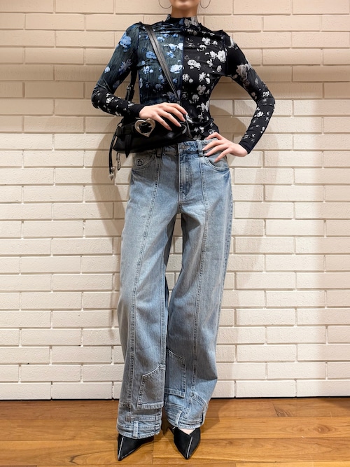 Desigual（デシグアル） tシャツ 花柄プリント タートルネック長袖T
