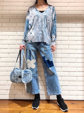「Desigual（デシグアル）のアイテム」を使った、Desigual 西宮阪急 STAFFさん（レディース・170cm）の春コーディネート