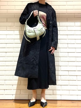 「アイテム（チェスターコート）」を使った、Desigual 西宮阪急 STAFFさん（レディース・167cm）の冬コーディネート