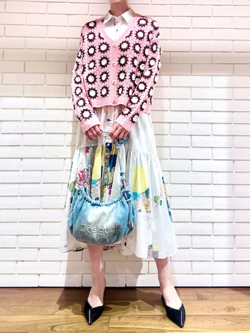 Desigual（デシグアル） ニット セーター フラワーモチーフ ピンク
