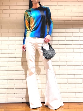 「アイテム（ボディバッグ/ウエストポーチ）」を使った、Desigual 西宮阪急 STAFFさん（レディース・170cm）の秋コーディネート