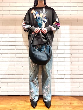 Desigual 西宮阪急 STAFFさん(レディース・170cm)の冬コーディネート