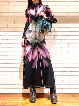 「アイテム（ワンピース/ドレス）」を使った、Desigual 西宮阪急 STAFFさん（レディース・170cm）の秋コーディネート