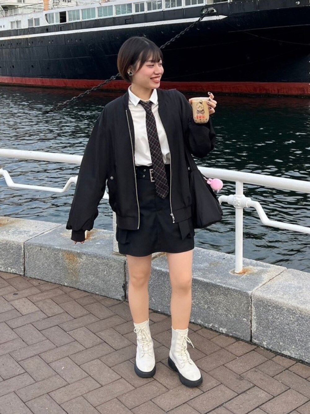 HARE ハレ カーゴスカートライクショートパンツ HARE（ハレ）の「カーゴスカートライクショートパンツ(HARE