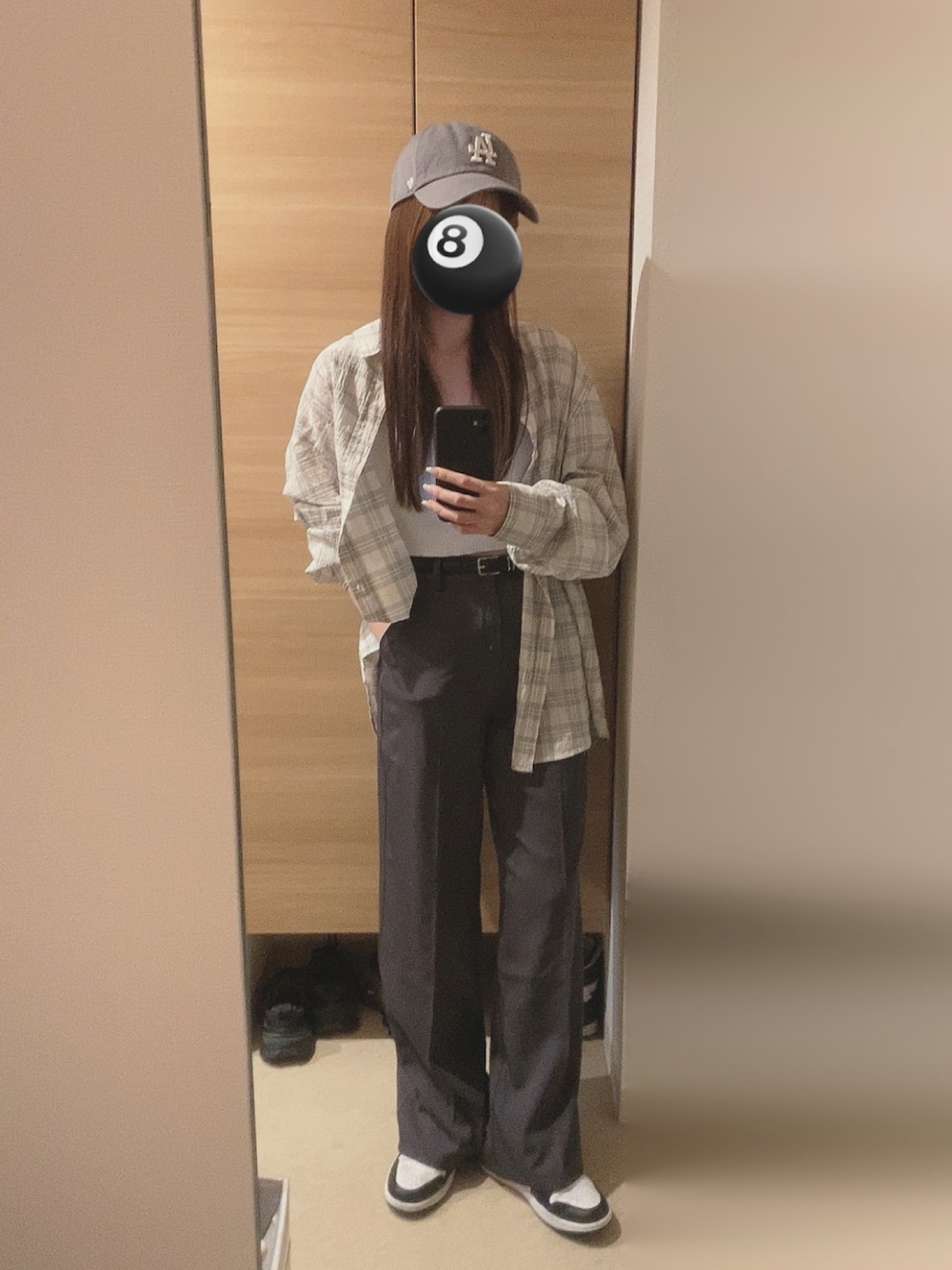「柄シャツ、大人カジュアルコーデ、150cm台コーデ、オトナ女子、夏、夏コーデ、ootd、ラフコーデ、ゆるコーデ、夏物、初夏コーデ」｜「moment+の【累計販売枚数7万枚突破！】カットジョーゼットセンタープレスハイウエストツータックセミワイドスラックスパンツ（スラックス、グレー系）」を使った、A🎱さん（骨格ストレート・レディース・155cm）の夏コーディネートの1枚目の写真