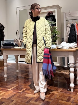 「アイテム（シュシュ）」を使った、Kagawaさん（レディース・161cm）の秋コーディネート