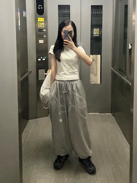 「アイテム（スウェットパンツ）」を使った、みれいさん（レディース・150cm）の秋コーディネート