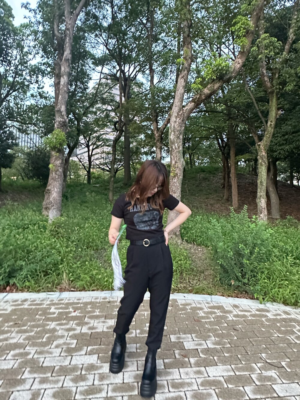 「GUのアイテム（スラックス、ブラック系）」を使った、m__stylさん（レディース・149cm）の秋コーディネートの1枚目の写真