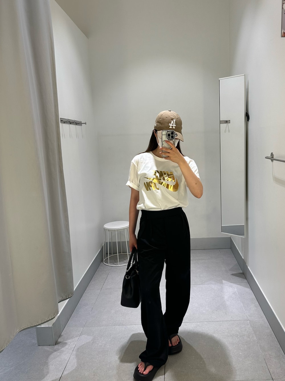 「SHEINのアイテム（サンダル、ブラック系）」を使った、m__stylさん（レディース・149cm）の秋コーディネートの1枚目の写真