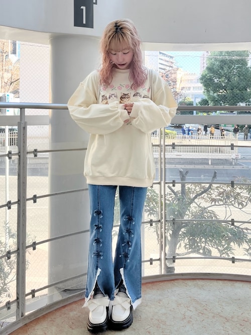 ribbonスリムフレアデニムパンツ（デニムパンツ）｜merry jenny