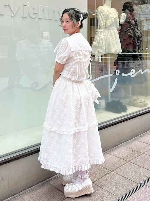 リボンカラーブラウス