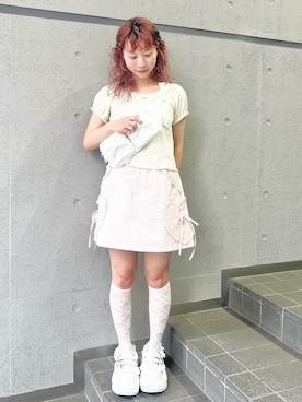 「merry jenny（メリージェニー）のpetit flower pure neck tee（Tシャツ/カットソー、ホワイト系）」を使った、kotochiさん（レディース・155cm）の春コーディネート