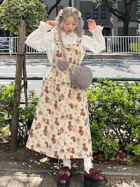 「アイテム（ジャンパースカート）」を使った、kotochiさん（レディース・155cm）の秋コーディネート