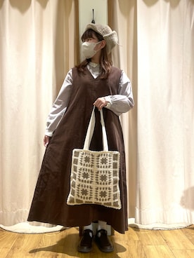 「ブラウンコーデ」｜「アイテム（ジャンパースカート）」を使った、松さん（レディース・153cm）の秋コーディネート