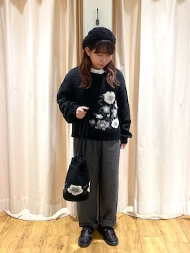 「巾着バッグ」｜「アイテム（ハンチング/ベレー帽）」を使った、松さん（レディース・153cm）の冬コーディネート