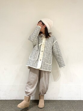 「ムートンブーツ」｜「アイテム（ノーカラージャケット）」を使った、松さん（レディース・153cm）の秋コーディネート