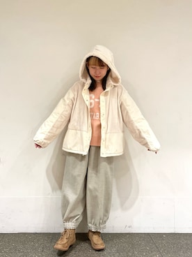 「ロゴニット」｜「アイテム（ノーカラージャケット）」を使った、松さん（レディース・153cm）の冬コーディネート