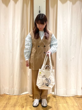 「ネコ」｜「アイテム（サンダル）」を使った、松さん（レディース・153cm）の春コーディネート