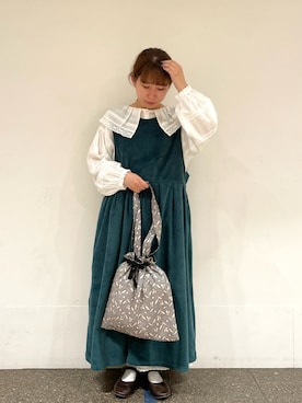 「白」｜「アイテム（その他）」を使った、松さん（レディース・153cm）の秋コーディネート