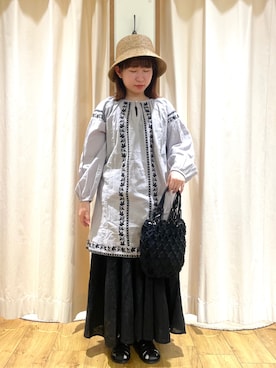 「レーススカート」｜「アイテム（チュニック）」を使った、松さん（レディース・153cm）の春コーディネート