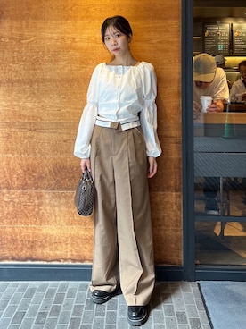「FREE'S MART（フリーズマート）のアイテム（スラックス）」を使った、hirokaさん（レディース・156cm）の秋コーディネート