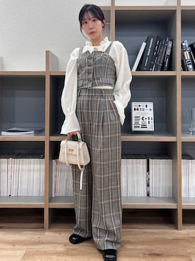 「FREE'S MART（フリーズマート）のアイテム（スラックス）」を使った、hirokaさん（レディース・156cm）の秋コーディネート