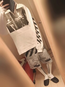 Off White オフホワイト のパーカーを使った人気ファッションコーディネート Wear