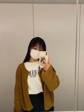 「マスタード」｜「アイテム（スウェット）」を使った、こころさん（レディース・156cm）の冬コーディネート