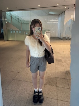 「アイテム（ローファー）」を使った、こころさん（レディース・156cm・10代）の秋コーディネート