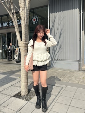 「GRL（グレイル）の厚底タンクソールレザーロングブーツ（ブーツ、ブラック系）」を使った、こころさん（レディース・156cm）の春コーディネート