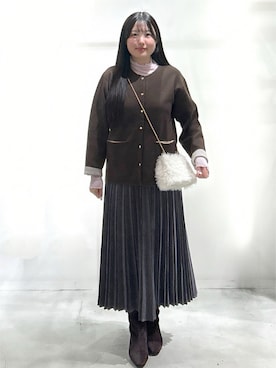 「OPAQUE.CLIP（オペークドットクリップ）のスナップボタン 配色ニットカーディガン【洗濯機OK】（カーディガン/ボレロ、ブラウン系）」を使った、Sayaさん（レディース）の秋コーディネート