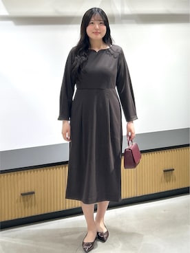 「index（インデックス）のストレッチハートネックワンピース【洗濯機OK／イージーアイロン】（ワンピース、ブラウン系）」を使った、Sayaさん（レディース）の秋コーディネート