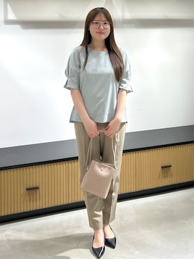 「index（インデックス）の【接触冷感】タックパフスリーブブラウス《吸水速乾／防シワ／洗濯機OK／XS～3L／6col》（シャツ/ブラウス、グリーン系）」を使った、Sayaさん（レディース）の夏コーディネート