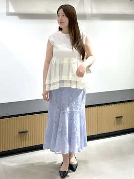 「index（インデックス）のダブルペプラムトップス【洗濯機OK】（Tシャツ/カットソー、ホワイト系）」を使った、Sayaさん（レディース）の夏コーディネート