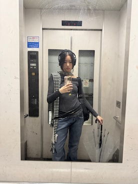 「アイテム（PC・スマホグッズ/家電）」を使った、彩心 Sanaさん（レディース・168cm）の秋コーディネート