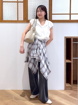 「アイテム（バレエシューズ）」を使った、Reiさん（レディース・158cm）の秋コーディネート