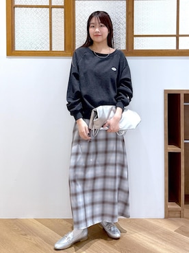 「アイテム（ローファー、シルバー系）」を使った、Reiさん（レディース・158cm）の秋コーディネート