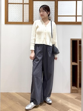 「アイテム（ローファー、シルバー系）」を使った、Reiさん（レディース・158cm）の秋コーディネート