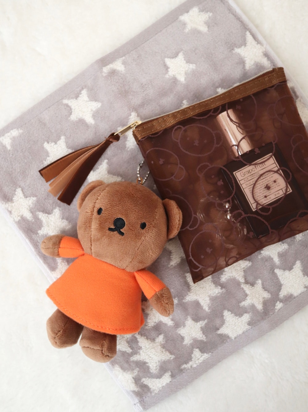 「ボリス、ミッフィー、miffy、キーホルダー、キーチェーン、ぬいぐるみ、ポーチ、メッシュ、タオルハンカチ、タオル、ハンカチ、雑貨屋、BIRTHDAY BAR」｜「MiffyのBORIS ボリス メッシュポーチ（ポーチ、ブラウン系）」を使った、ちゃみまる🐶さん（レディース・146cm）の秋コーディネートの1枚目の写真