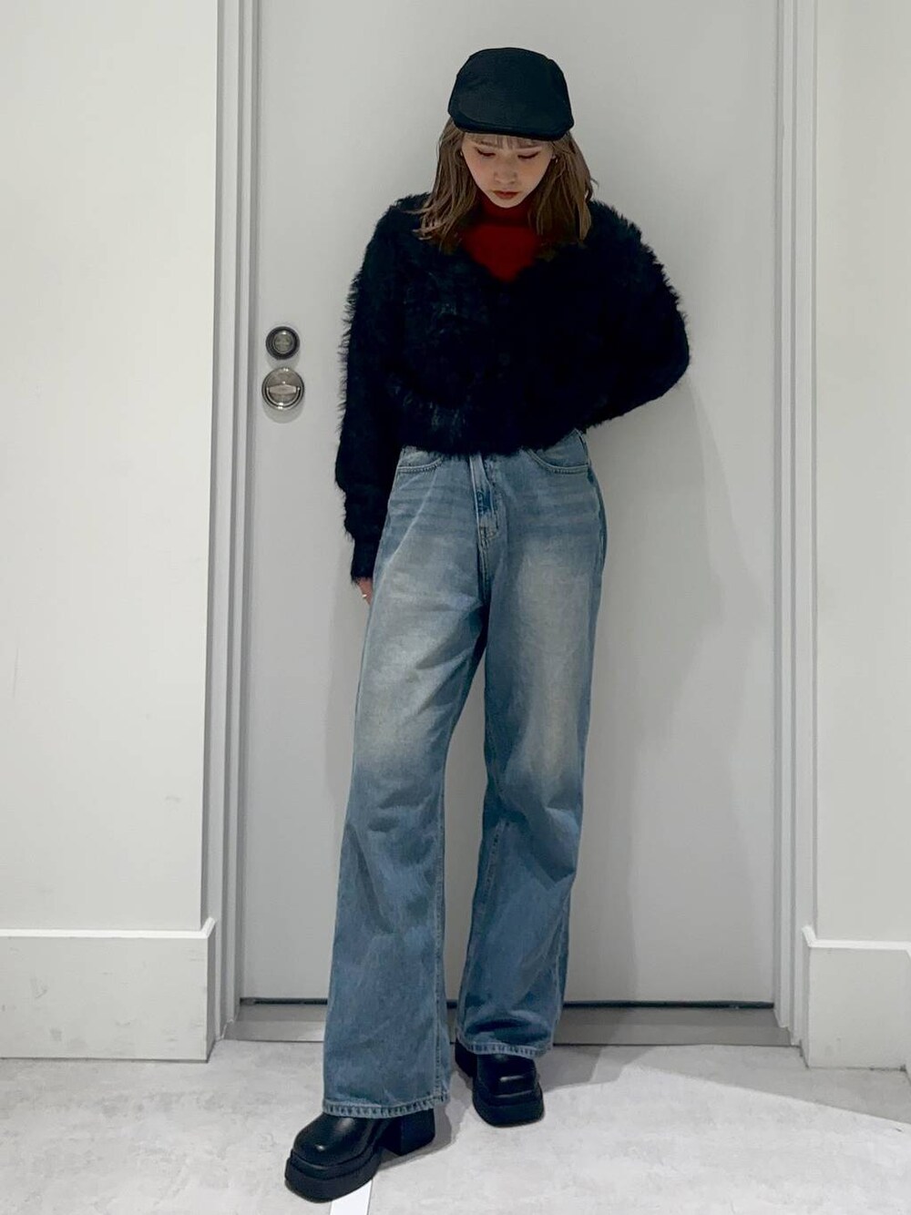 「FOREVER 21、着痩せ・細見え、女子ウケ、カジュアル、カジュアルコーデ、冬コーデ、デニムパンツ」｜「FOREVER 21の【2024FW】オーバーダイワイドデニム（デニムパンツ、ブルー系）」を使った、hm2931さん（レディース・159cm）の冬コーディネートの1枚目の写真