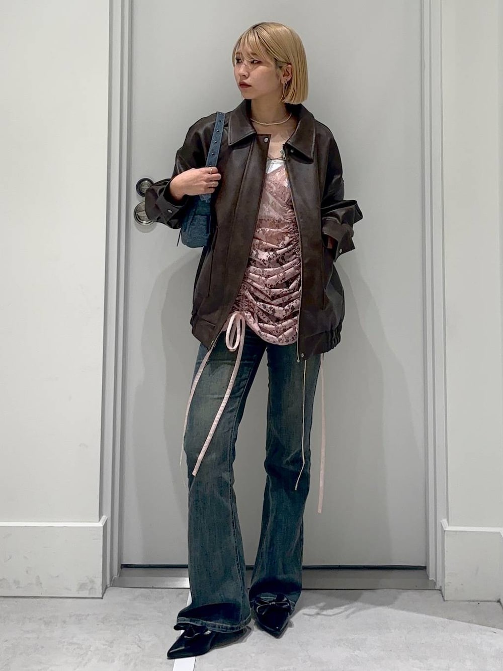 「着痩せ・細見え、女子ウケ、カジュアル、カジュアルコーデ、春コーデ、春服みてみて、春色、FOREVER 21、新作」｜「FOREVER 21の【2024SS】カップ付きバンドゥ（チューブトップ、ホワイト系）」を使った、hm2931さん（レディース・159cm）の春コーディネートの1枚目の写真