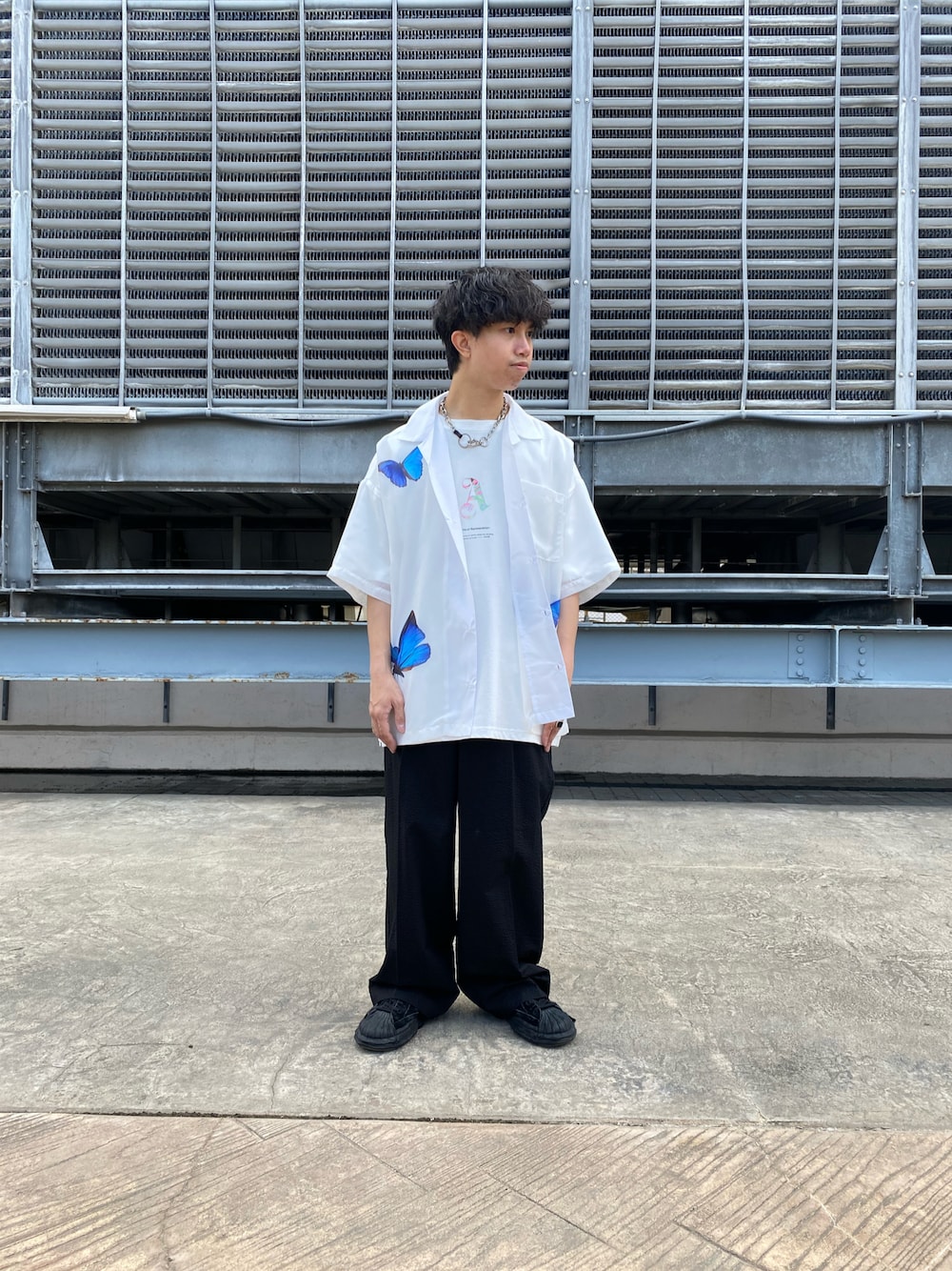 「LHP、Danke schon、ワイドパンツ、シャツスタイル、春夏コーデ、低身長、今日のコーデ、メンズコーデ、おしゃれさんと繋がりたい、A4A」｜「A4AのA4A/エーフォーエー/BUTTERFLY ORGANDY s/s SHIRTS（シャツ/ブラウス、ホワイト系）」を使った、takuya satoさん（メンズ・163cm）の春コーディネートの1枚目の写真
