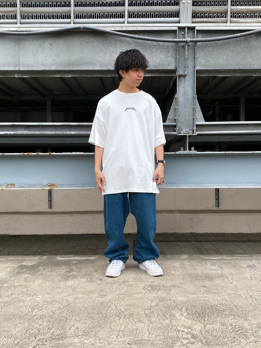 「カジュアル、シンプル、大人カジュアル、Danke schon、休日コーデ、ビックシルエット、夏コーデ、低身長、今日のコーデ、いいね、save、フォローお願いします🤑」｜「DANKE SCHONのA4A×DankeSchon/エーフォーエー×ダンケシェーン/ARCHCRA OVER T/ロゴTシャツ（Tシャツ/カットソー、ホワイト系）」を使った、takuya satoさん（メンズ・163cm）の夏コーディネートの1枚目の写真