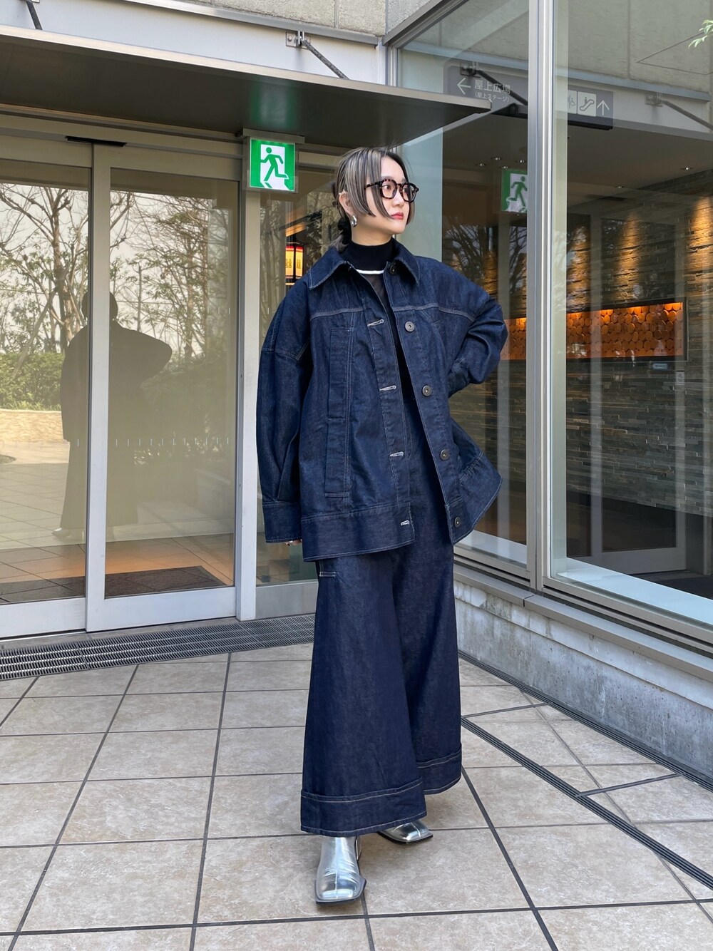 UN3D.のデニムジャケットを使った人気ファッション