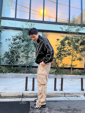 「原宿」｜「アイテム（カーゴパンツ）」を使った、MASATOさん（メンズ・178cm）の春コーディネート